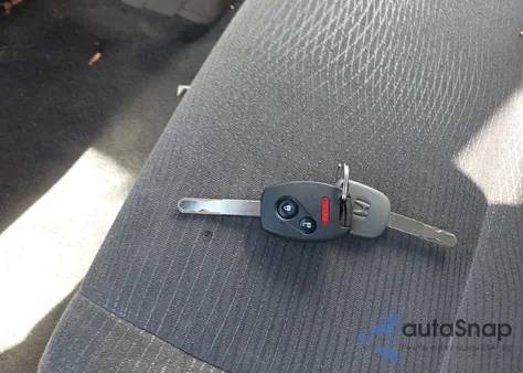 2012 Honda Odyssey Lx z USA, uszkodzony, nr VIN 5FNRL5H26CB011897